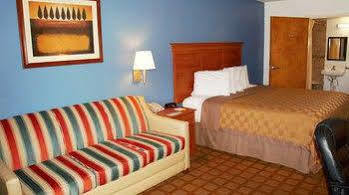 Days By Wyndham West 2*